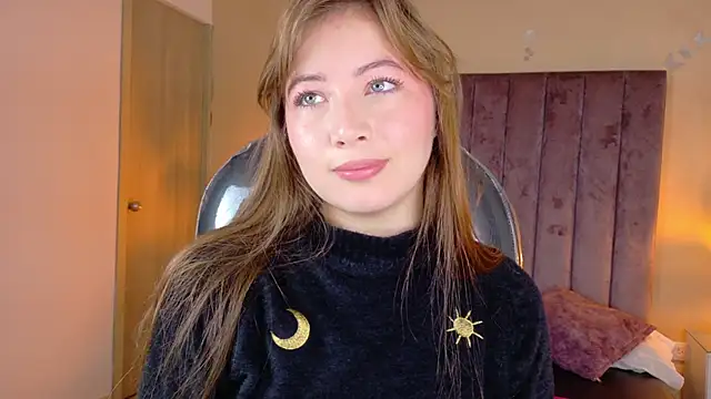 Dahlia Rousse online show from February 18, 2026, 7:26 am