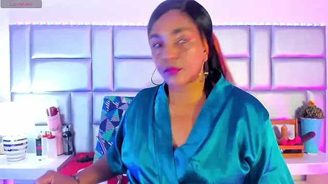 LovelyNickii online show from April 29, 2026, 1:15 pm