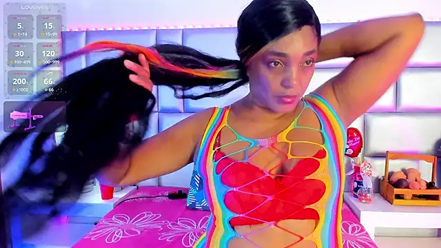 LovelyNickii online show from May 13, 2026, 12:24 pm
