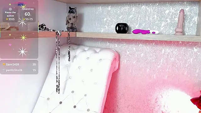 Luxury Woman online show from March 20, 2025, 2:08 am