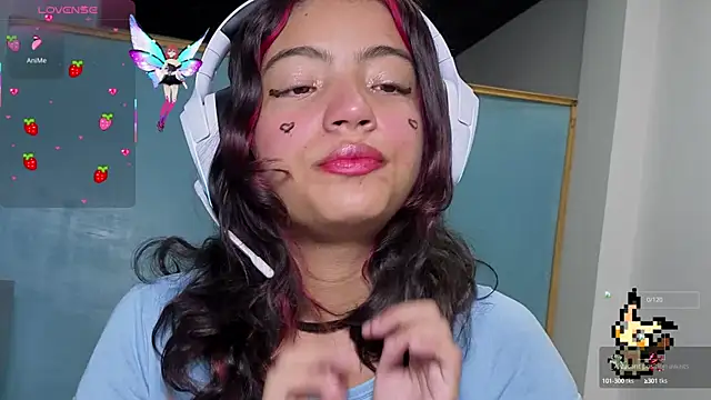 Lovelyamyy online show from September 11, 2025, 2:17 pm