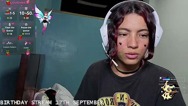 Lovelyamyy online show from September 16, 2025, 5:19 am