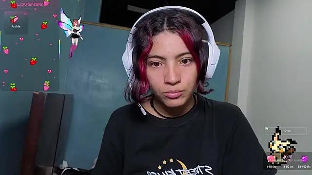 Lovelyamyy online show from September 24, 2025, 5:33 am