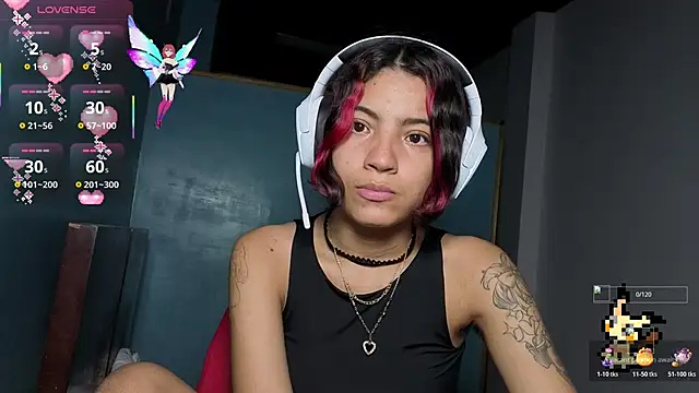 Lovelyamyy online show from October 21, 2025, 6:36 am