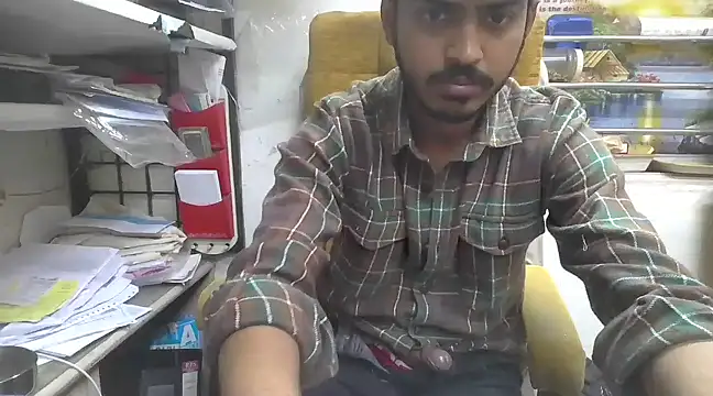 Snapshot of cute_modell chatting on February 6, 2025, 1:54 pm cute modell online show from February 6, 2025, 1:54 pm