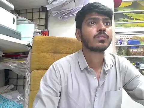 Snapshot of cute_modell chatting on October 9, 2025, 12:14 pm cute modell online show from October 9, 2025, 12:14 pm