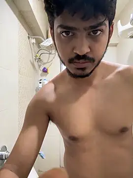 Snapshot of cute_modell chatting on October 16, 2025, 5:19 am cute modell online show from October 16, 2025, 5:19 am