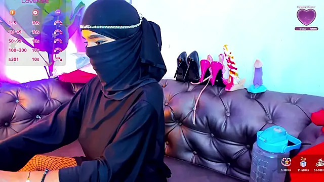 azahara faraah online show from October 12, 2025, 12:42 am