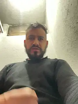 leonardohot1987 online show from January 11, 2025, 5:18 pm