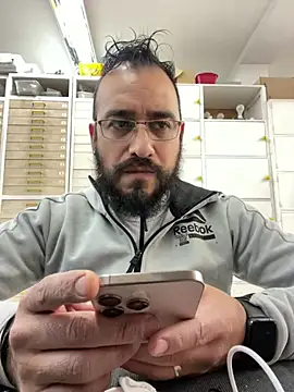 leonardohot1987 online show from February 21, 2025, 7:21 pm