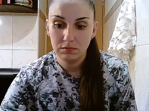 Yuliia30 online show from June 6, 2026, 6:45 pm