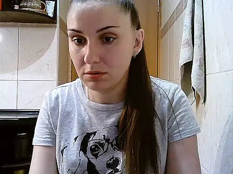 Yuliia30 online show from June 10, 2026, 6:18 pm