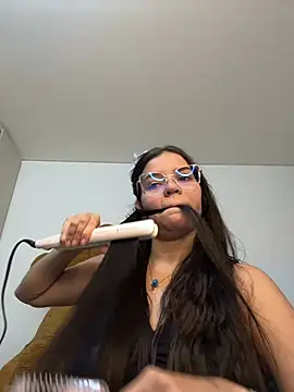 Snapshot of Anddyy__ chatting on February 15, 2026, 6:04 pm Anddyy online show from February 15, 2026, 6:04 pm