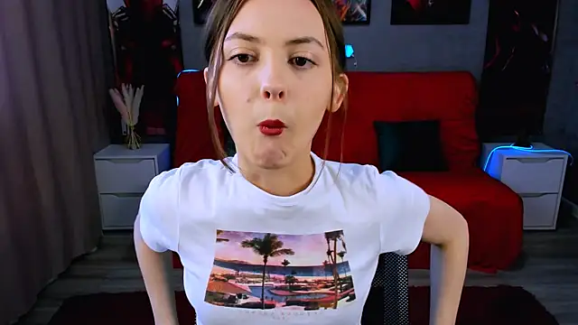 JesssWalker online show from March 19, 2025, 6:24 am