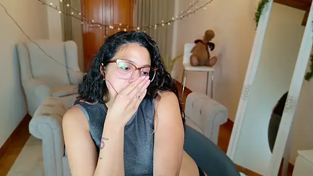 Snapshot of SelenaBlumX chatting on January 13, 2025, 8:48 pm SelenaBlumX online show from January 13, 2025, 8:48 pm