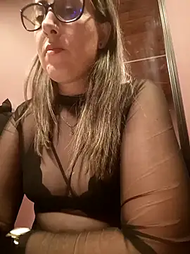 CHARLOTTE 1711 online show from April 10, 2026, 3:34 am