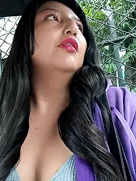 Melyy Edii online show from February 11, 2025, 8:20 pm