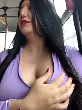 Melyy Edii online show from March 29, 2026, 9:15 pm