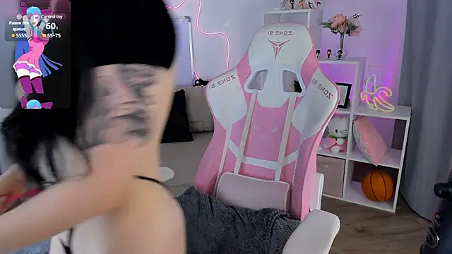 Snapshot of JessicaAddams chatting on January 23, 2025, 3:01 pm JessicaAddams online show from January 23, 2025, 3:01 pm