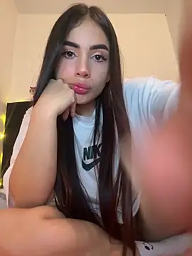 Snapshot of tamy_xoo chatting on March 18, 2025, 12:05 am tamy xoo online show from March 18, 2025, 12:05 am