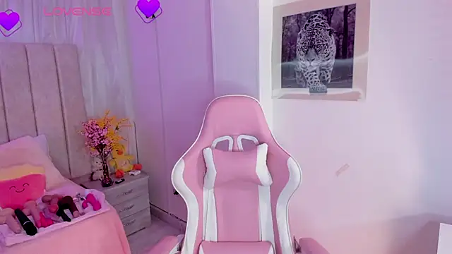 Snapshot of tamy_xoo chatting on March 19, 2025, 7:49 pm tamy xoo online show from March 19, 2025, 7:49 pm