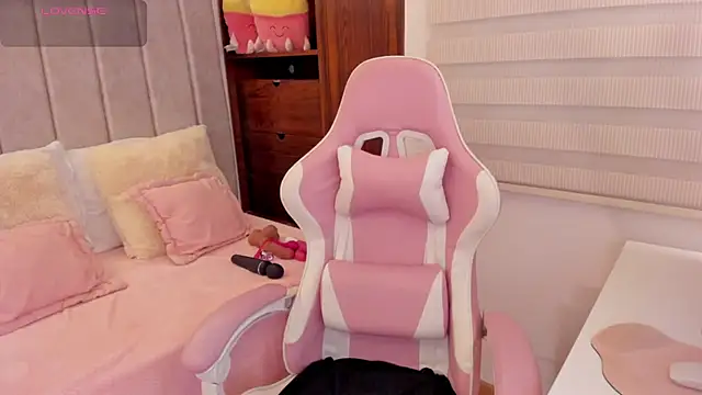 Snapshot of tamy_xoo chatting on September 12, 2025, 8:20 pm tamy xoo online show from September 12, 2025, 8:20 pm