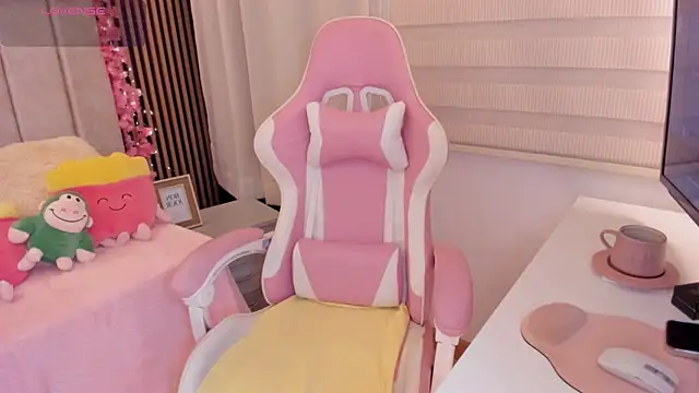 Snapshot of tamy_xoo chatting on November 8, 2025, 7:45 pm tamy xoo online show from November 8, 2025, 7:45 pm