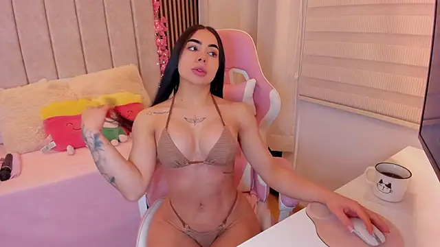 Snapshot of tamy_xoo chatting on March 16, 2026, 8:35 pm tamy xoo online show from March 16, 2026, 8:35 pm