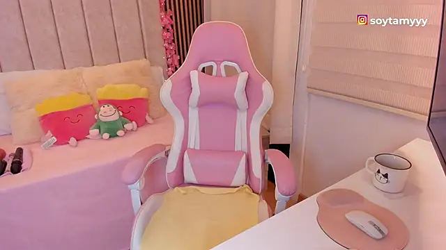 Snapshot of tamy_xoo chatting on March 18, 2026, 6:44 pm tamy xoo online show from March 18, 2026, 6:44 pm