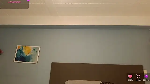 ilitzy cardona online show from October 31, 2025, 4:24 am