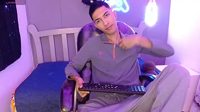 HarolddXL online show from January 13, 2025, 12:45 pm