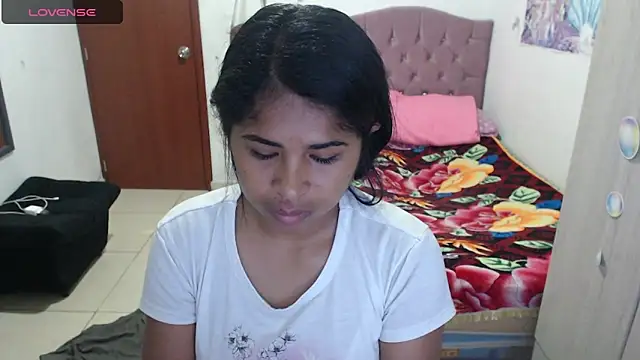 july-feria online show from December 18, 2025, 10:16 pm