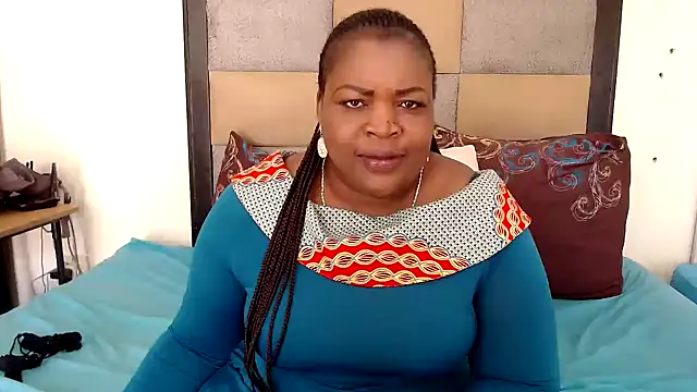 omalicha98 online show from March 23, 2025, 7:31 am