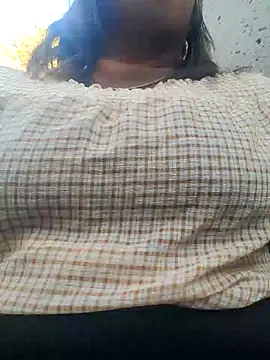 omalicha98 online show from April 11, 2026, 6:29 am