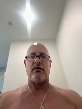 Snapshot of carlospingalinda chatting on March 19, 2025, 11:36 pm carlospingalinda online show from March 19, 2025, 11:36 pm