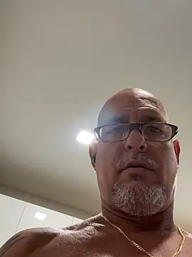 Snapshot of carlospingalinda chatting on September 16, 2025, 9:54 am carlospingalinda online show from September 16, 2025, 9:54 am