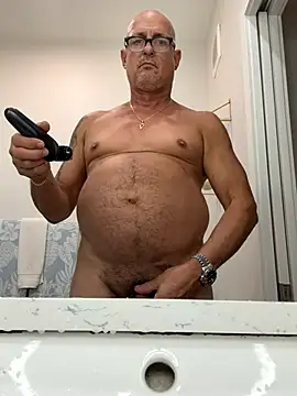 Snapshot of carlospingalinda chatting on October 28, 2025, 12:14 am carlospingalinda online show from October 28, 2025, 12:14 am