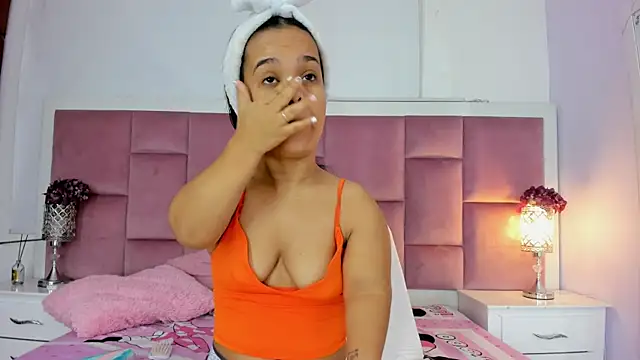 Snapshot of AnieRey chatting on March 8, 2025, 11:58 am AnieRey online show from March 8, 2025, 11:58 am