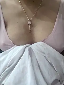 Snapshot of nikkibenza chatting on March 15, 2025, 2:55 pm nikkibenza online show from March 15, 2025, 2:55 pm