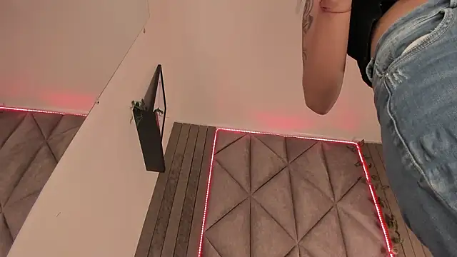 SabrinaSpell  online show from January 16, 2026, 11:36 am