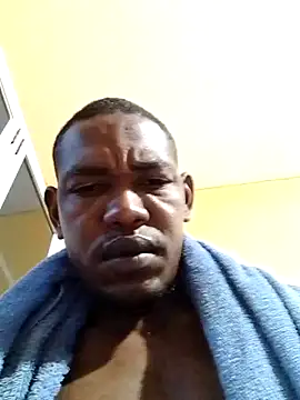 Snapshot of Elnegro28 chatting on September 10, 2025, 11:54 am Elnegro28 online show from September 10, 2025, 11:54 am