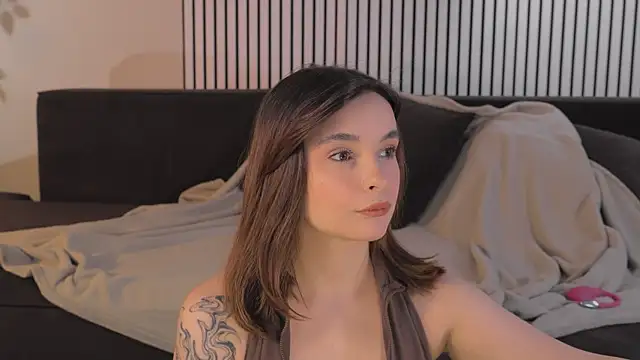 Bella Alita online show from April 2, 2026, 8:17 pm