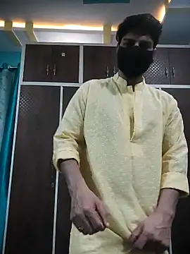 Snapshot of NikaYeptho chatting on October 18, 2025, 4:52 pm NikaYeptho online show from October 18, 2025, 4:52 pm