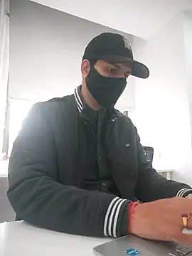 Snapshot of NikaYeptho chatting on December 17, 2025, 5:02 am NikaYeptho online show from December 17, 2025, 5:02 am