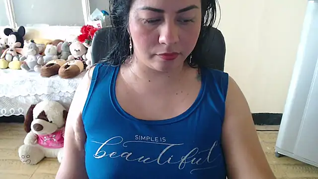 Snapshot of thamara226 chatting on February 13, 2026, 2:13 pm thamara226 online show from February 13, 2026, 2:13 pm