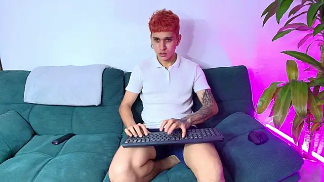 Snapshot of Sky_dirty chatting on January 30, 2025, 8:42 pm Sky dirty online show from January 30, 2025, 8:42 pm