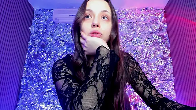 Sahara Shields online show from January 21, 2025, 2:22 am