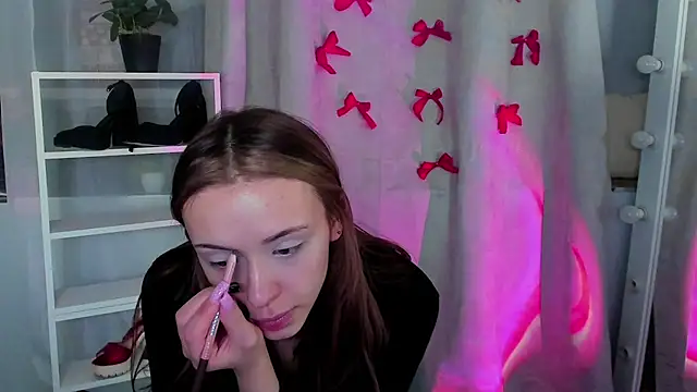 Sahara Shields online show from February 12, 2025, 10:24 am