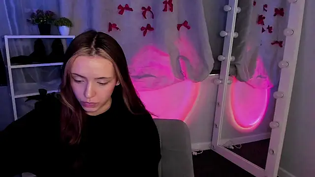 Sahara Shields online show from March 13, 2025, 1:18 pm