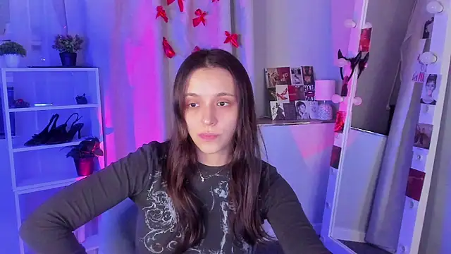 Sahara Shields online show from September 14, 2025, 10:36 am